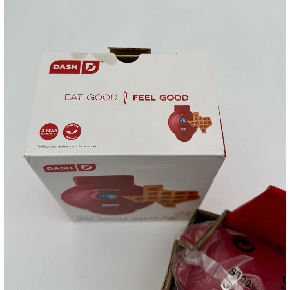 Dash Texas Mini Waffle Maker DMWT001RD Red 4
